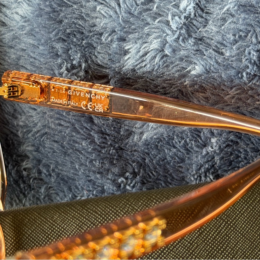 Givenchy Amber Rectangular Glasses - image 5